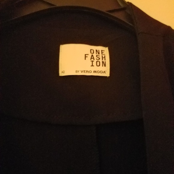 Vero Moda White Sheer Blouse and Black Blazer L - Picture 6 of 7